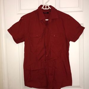 Pure red short sleeve shirt